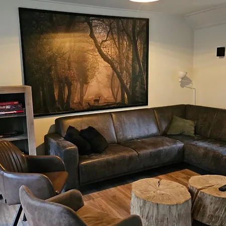Familiehuis De Lariks - 12 Persoons Op De Veluwe
