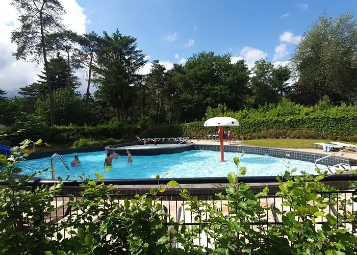 Semesterbostad Familiehuis De Lariks - 12 Persoons Op De Veluwe Otterlo