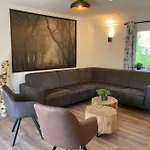 Familiehuis De Lariks - 12 Persoons Op De Veluwe