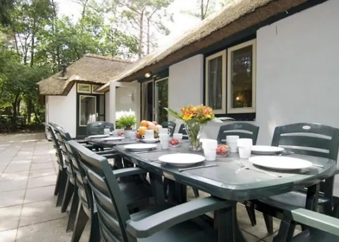 Familiehuis De Lariks - 12 Persoons Op De Veluwe Feriehus *